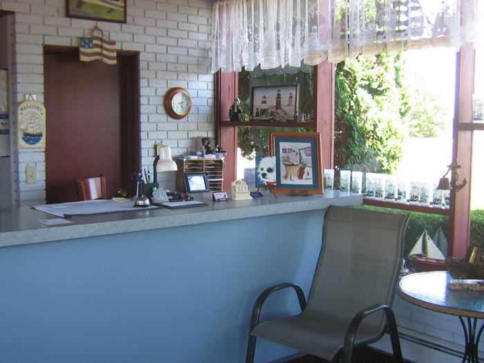 Tradewinds Motel - Random Photos From The Web (newer photo)